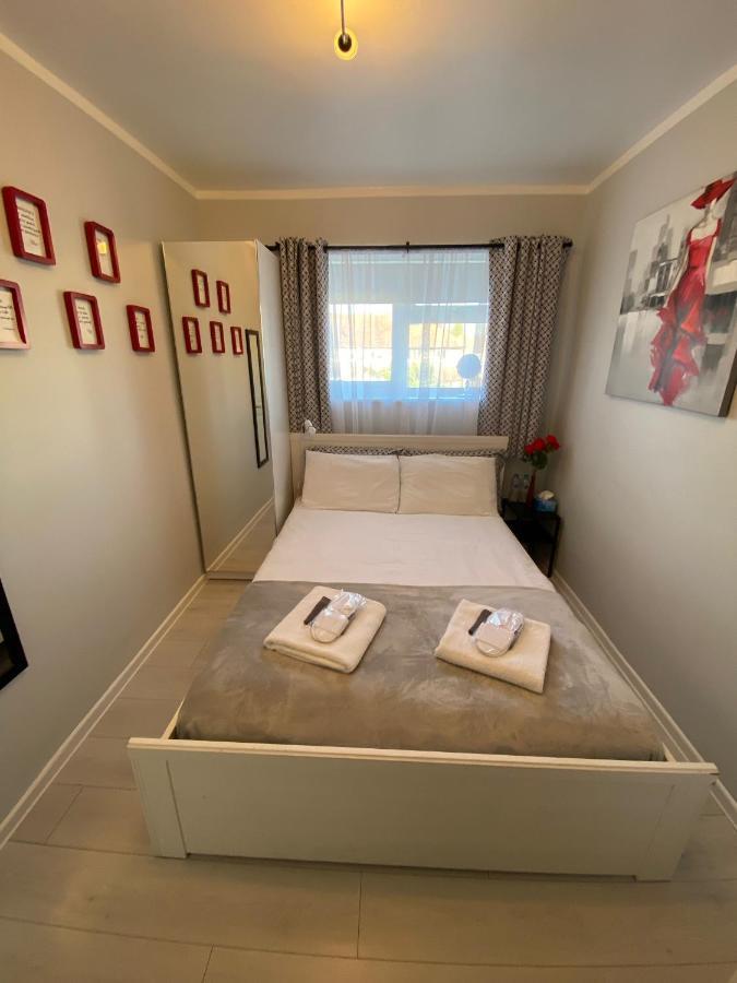 Comfortable Rooms In The House Oxford Bagian luar foto